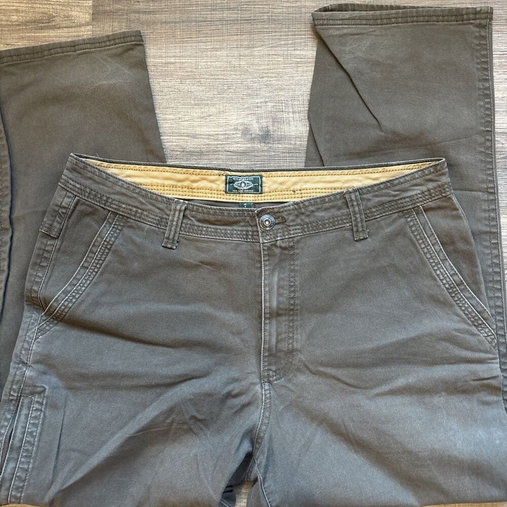 G. H. Bass Co Pants Mens Green Flat Front Casual Cargo Hiking Outdoors